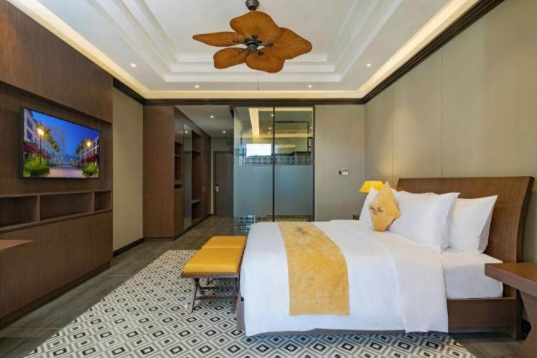 Phòng Deluxe Double & Twin City View